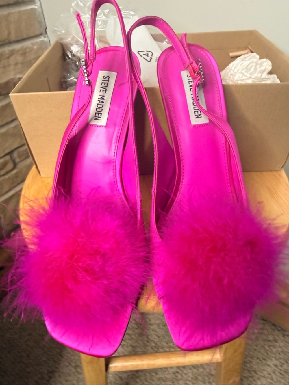 Steve Madden Hot Pink Feather Slingback Heels